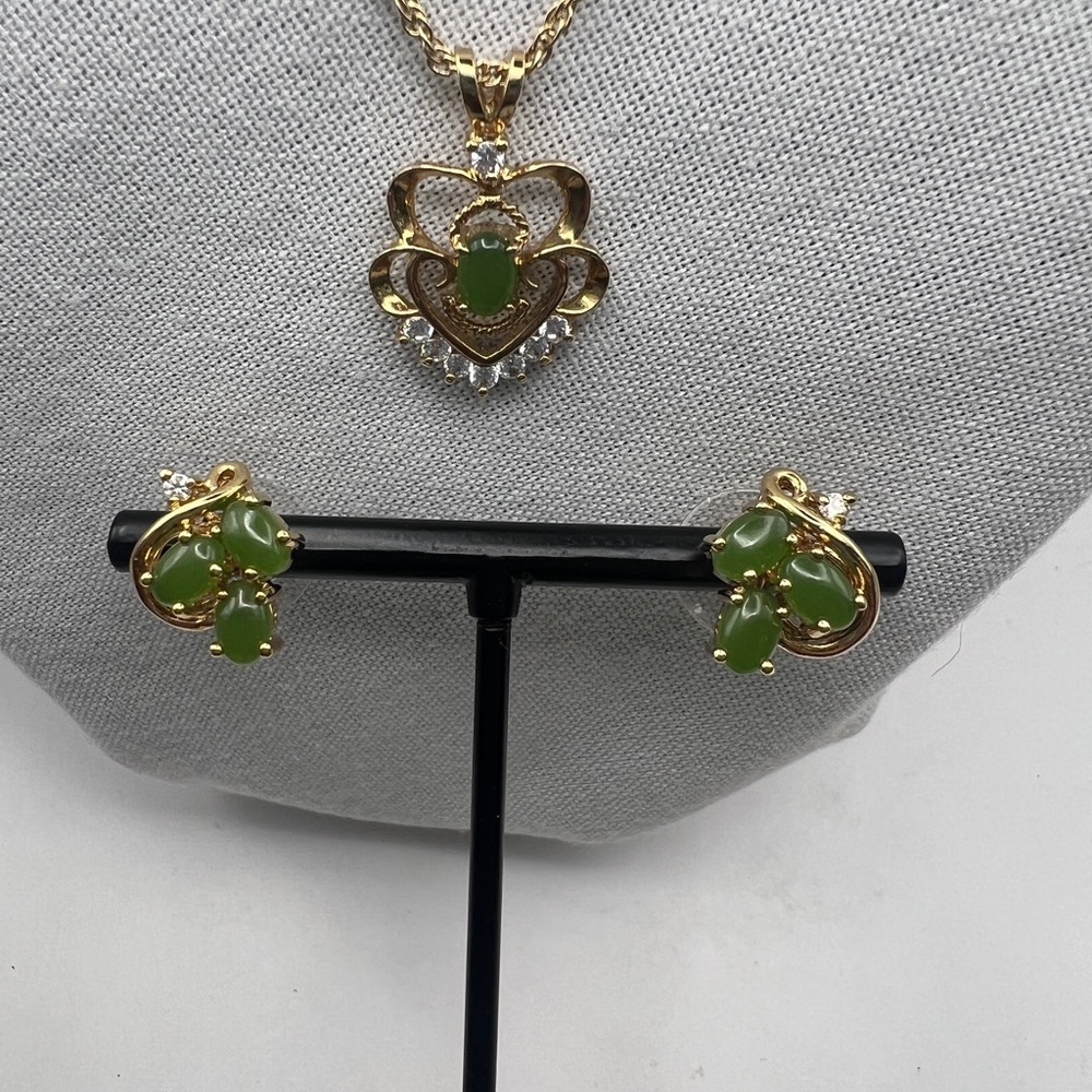 Joseph Cleary JC Green Chalcedony gemstones and CZ diamonds necklace and earring - Picture 12 of 15